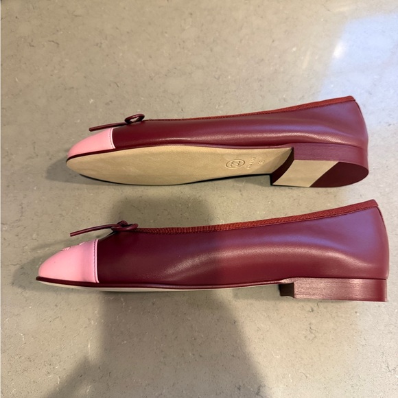 BNWT Chanel 26S Lambskin Burgundy & Pink Bow Tie Ballet Ballerina Flat, Size 36 - Picture 8 of 11